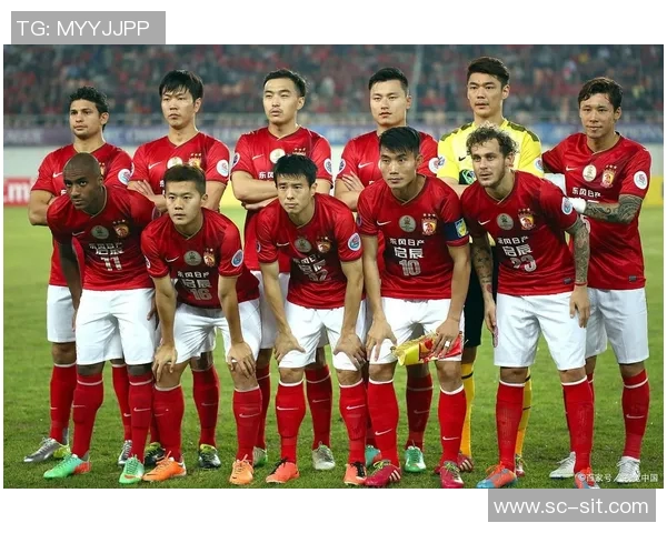 广州足球队意识争议引发热议球迷与专家各执己见探讨球队未来发展